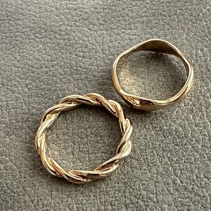 Gold Set/2 Stacking Ringd